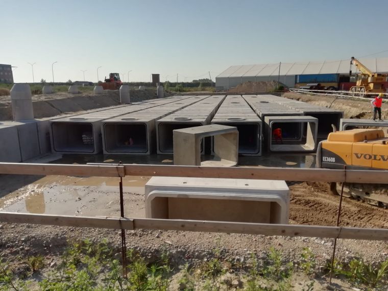 Bacino di accumulo realizzato con elementi scatolari prefabbricati