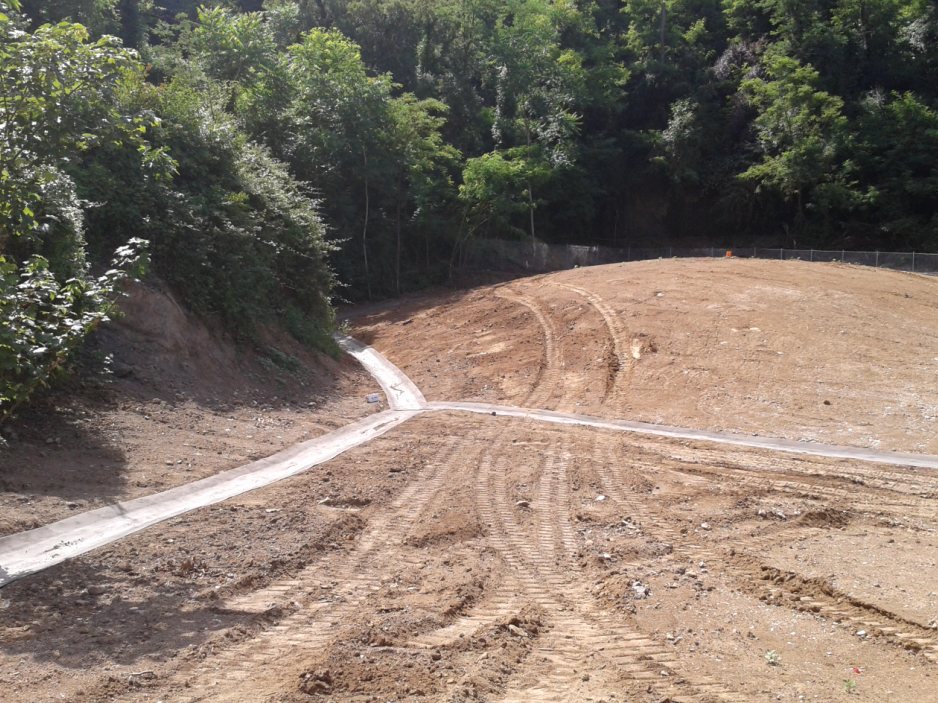 Canalette di scolo in geotessuto CC realizzate a Colleferro