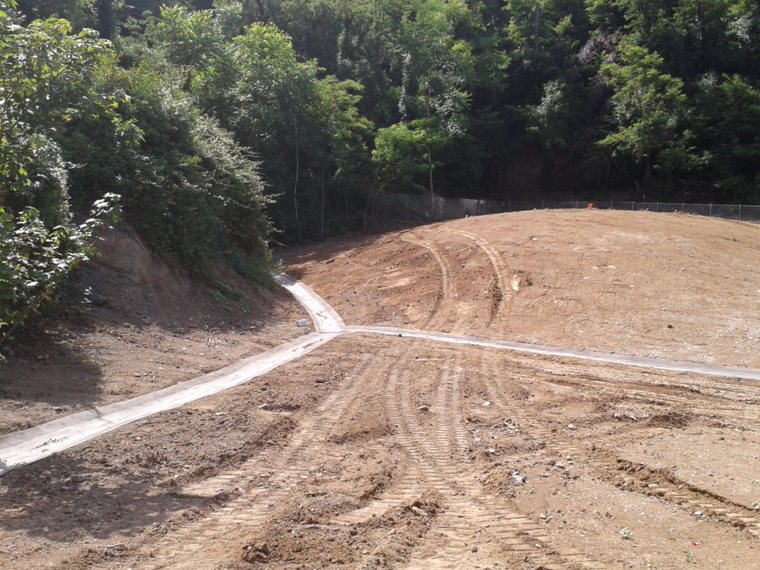Canalette di scolo in geotessuto CC realizzate a Colleferro