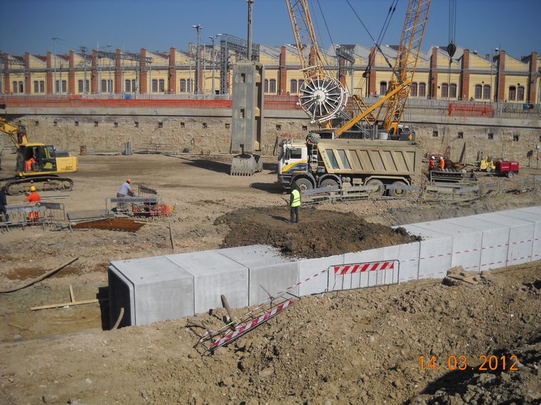 Posa di scatolari 250×250 cm in area urbana