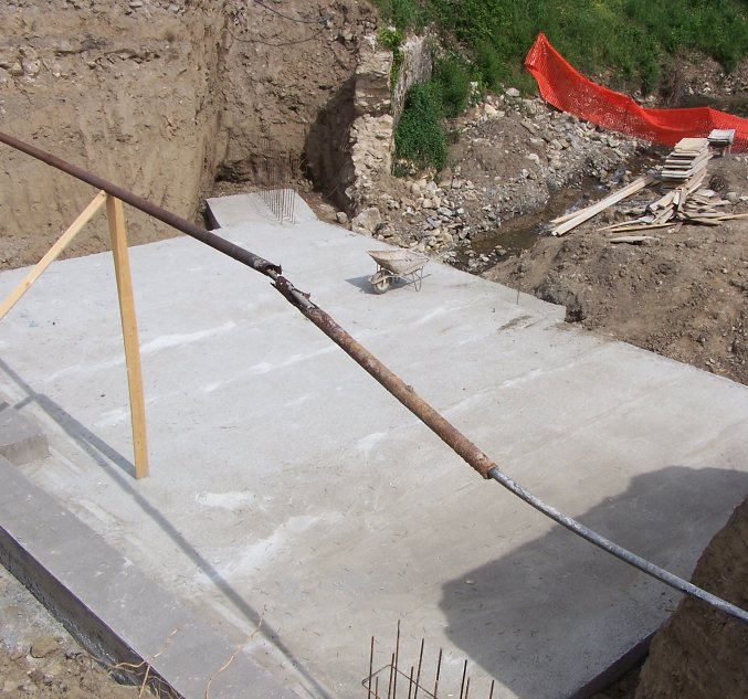 Ricostruzione del ponte - realizzazione soletta appoggio dello scatolare