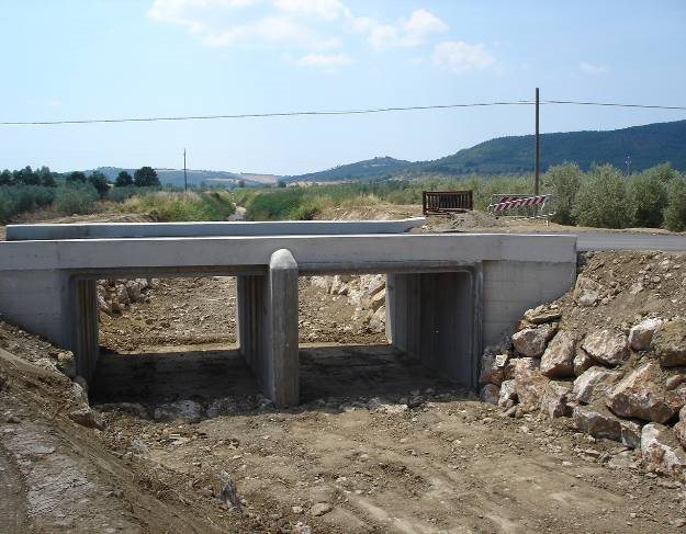 Ricostruzione del ponte - manufatti scatolari vista da monte