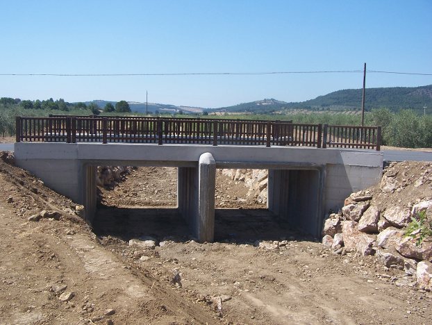 Ricostruzione del ponte - lavori finiti vista da monte